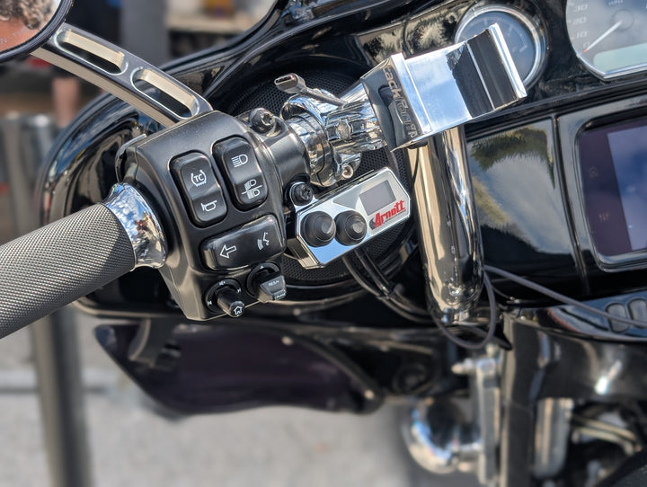 Handlebar-Mounted Pushbutton Controller w/LED Pressure Gauge (Chrome)